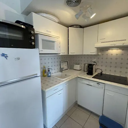 Vakantiehuis Maison De 8 Pers A 300m Avec Terrasse Et Parking, - Fr-1-224c-272